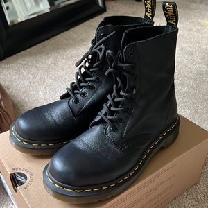 Doc Martens 1460 Pascal women size 8
